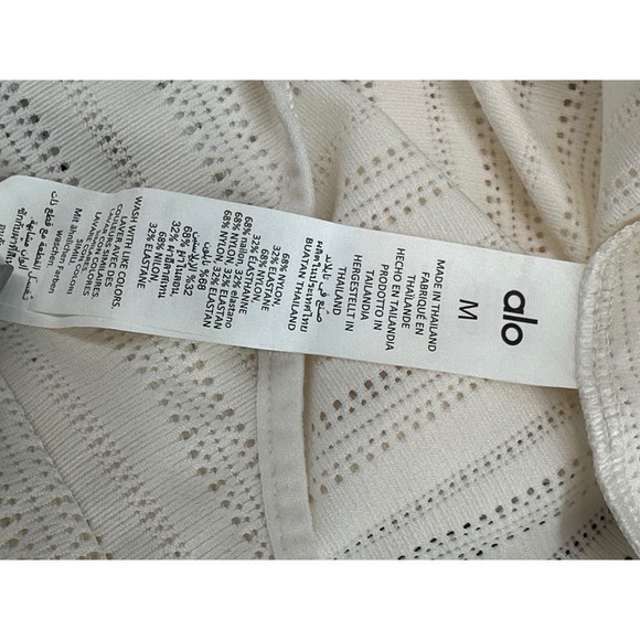 Alo Yoga Cream Perforated Mock Neck Long Sleeve Bodysuit Size M - Picture 7 of 8